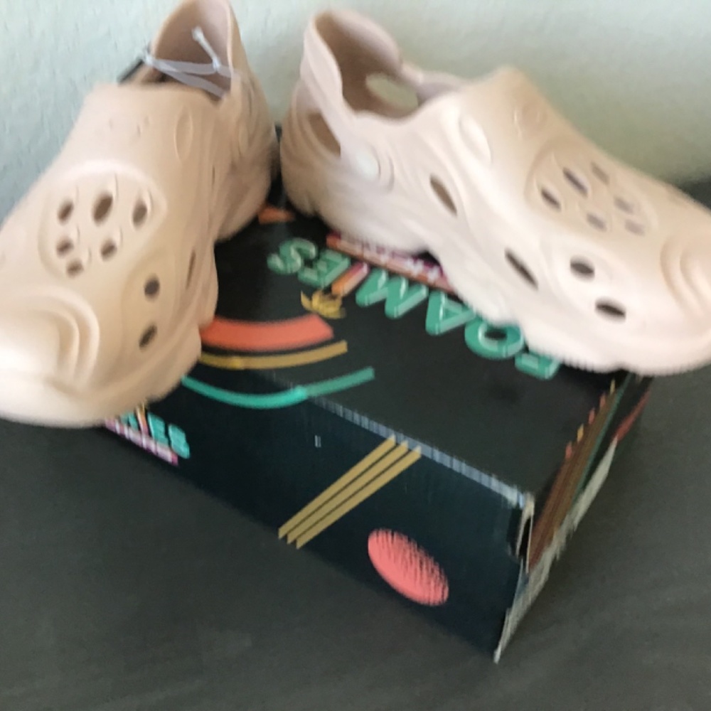 NWT Skechers Foamies Women's Clog Mules in Blush Pink - Picture 5 of 15